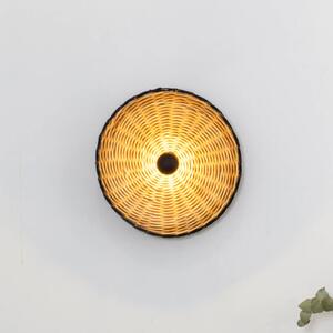 FARO BARCELONA Kinkiet Costas, czarny/jasne drewno, rattan, Ø 40 cm