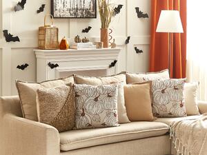 Welurowa poduszka dekoracyjna do mieszkania 45 x 45 cm wzór w dynie beżowa Gourd Beliani
