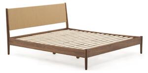 Ciemnobrązowe łóżko dwuosobowe z litego drewna orzechowego ze stelażem 180x200 cm Elan – Kave Home