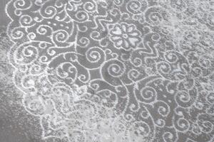 Szary elegancki dywan w biały wzór z frędzlami - Orso 9X