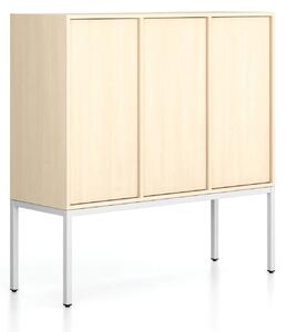 Szafa biurowa FRAME, niska, podstawa biała, 3x drzwi, 1299 x 450 x 1331 mm, PUSH-lock, brzoza