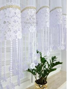 Firana z markizety ozdobiona gipurÄ oraz cyrkoniami--bezowa