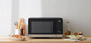 Kuchenka mikrofalowa PANASONIC NN-SD38QSEPG 1000 W średnica 28.8 cm pojemność 29L Czarny