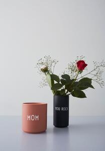 Różowy porcelanowy kubek Design Letters Favourite Mom