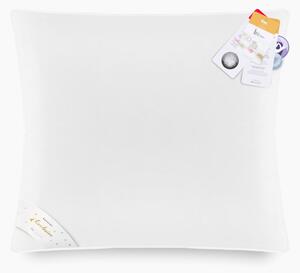 Poduszka puchowa 100% export trzykomorowa AMZ Royal Rozmiar - 50x60, Kolor poduszek i kołder - biały, Rodzaj poduszek - trzykomorowa
