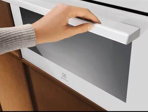 Kuchenka mikrofalowa ELECTROLUX LVM8E08V 1000W Årednica 36 cm pojemnoÅÄ 44L BiaÅy