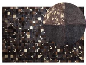 Dywan skórzany patchwork niskie włosie ozdoba salonu 140x200 cm brązowy Bandirma Beliani