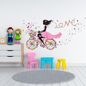 PIPPER | Samolepka na stenu "Dievča s motýľmi na bicykli" 140x70 cm