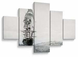 Obraz - Statek płynący po oceanie (125x70 cm)