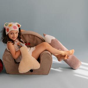 Strawberry – sztruksowy fotelik dla dziecka z aplikacją w kształcie truskawki