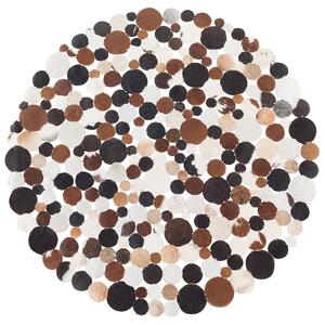 Okrągły dywan ze skóry bydlęcej kropki ø 140 cm brązowy wielobarwny Sorgun Beliani
