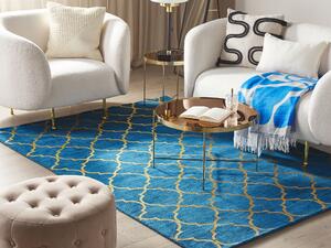 Dywan z wiskozy ze złotym wzorem marokańska koniczyna 160 x 230 cm niebieski Yelki Beliani