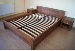 Drewniane łóżko z pojemnikiem