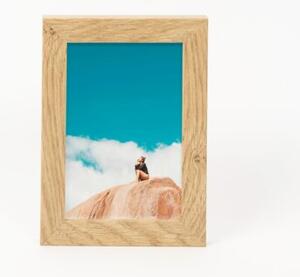 Dębowa ramka na zdjęcia w rozmiarze 10x15 cm FRAMAI®