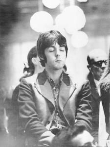 Fotografia Paul McCartney meditating 1967