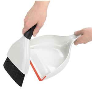 Zmiotka z szufelką OXO Good Grips