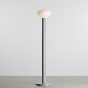 Lampa podłogowa Flo z kloszem o nietypowym kształcie
