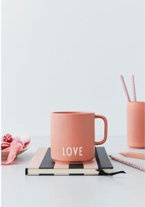 Różowy porcelanowy kubek Design Letters Love