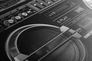 Obraz radio disco z lat 90-tych w wersji czarno-białej