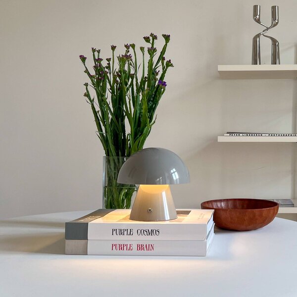 Lampa stołowa LED Nevijo Lindby, możliwość ściemniania, aluminiowy / szary / cynkowy, salon / jadalnia, metal, młodzieżowy