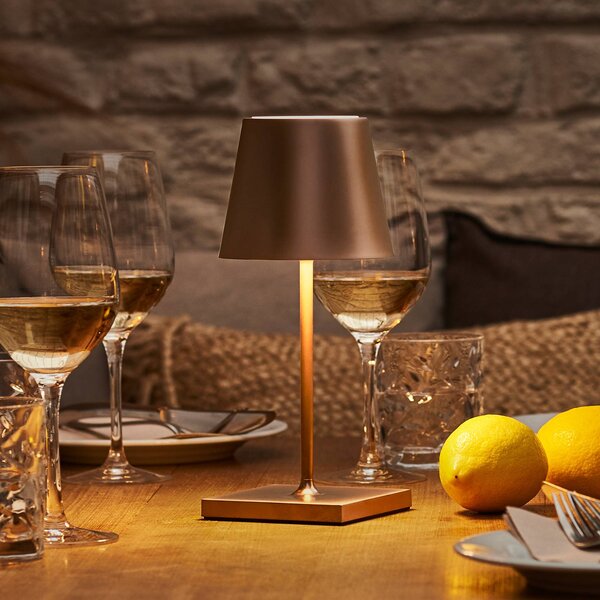 Sigor Akumulatorowa lampa stołowa LED Nuindie mini, USB-C, brązowa, IP54, ściemniana. Nuindie, możliwość ściemniania, brązowy / mosiężny, salon / jadalnia, aluminium, nowoczesny