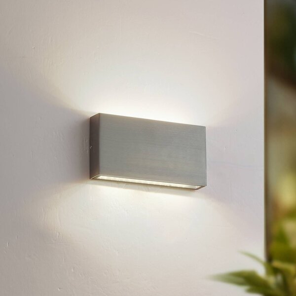Lindby kinkiet zewnętrzny LED Jarte, srebrny, metal, 17 cm, IP54 Jarte, chromowy / srebrny, aluminium, nowoczesny