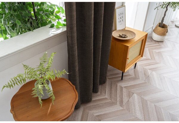 Zaciemniająca zasłona LOOM VELVET 140x250 cm, brązowa Zawieszanie: Metalowe pierścienie