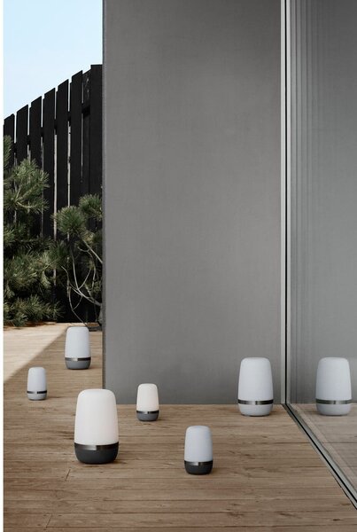 Ciemnoszara mała lampka led odpowiednia na zewnątrz Blomus Spirit