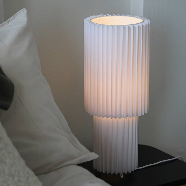 Markslöjd Lampa stołowa Catis, biały / opal, salon / jadalnia, tworzywo sztuczne, nowoczesny