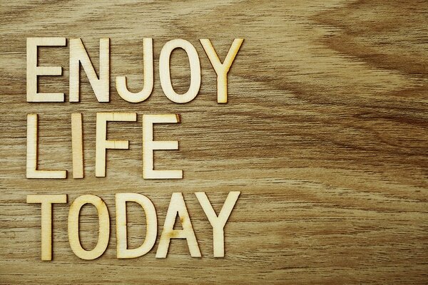 Tapeta z cytatem - Enjoy life today