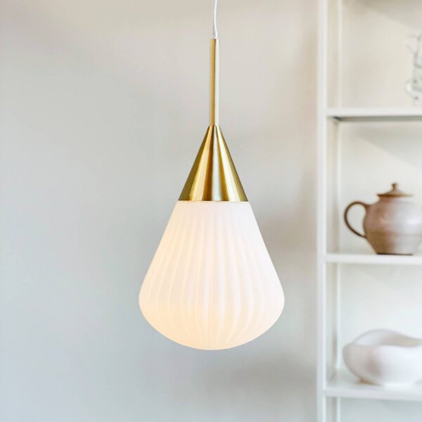 Dyberg Larsen Lampa wisząca designerska Ballon, możliwość ściemniania, biały / opal, salon / jadalnia, szkło, design