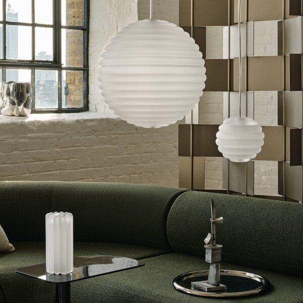 Tom Dixon Lampa wisząca szklana Press Sphere, możliwość ściemniania, biały / opal, salon / jadalnia, szkło, design