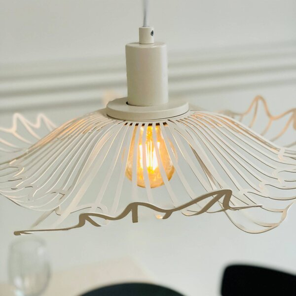 Dyberg Larsen Lampa wisząca designerska Flora, możliwość ściemniania, biały / opal, salon / jadalnia, metal, design