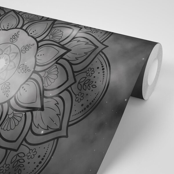 Tapeta czarno-biała mandala z tłem galaktyki