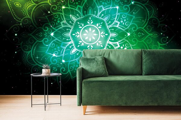Tapeta zielona mandala z galaktycznym tłem