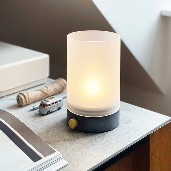 Dyberg Larsen Lampa stołowa design Cozy, możliwość ściemniania, aluminiowy / szary / cynkowy, salon / jadalnia, beton, design