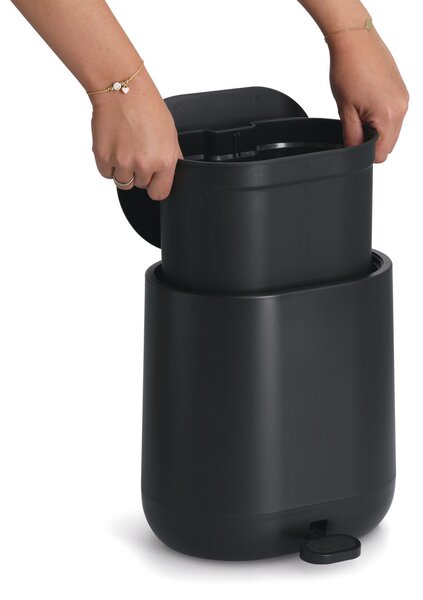 Kosz pedałowy z wolnoopadającą pokrywą ZELLER, 6 l