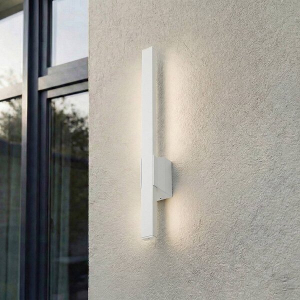 Kinkiet zewnętrzny LED Sakari Lindby, biały / opal, aluminium, nowoczesny
