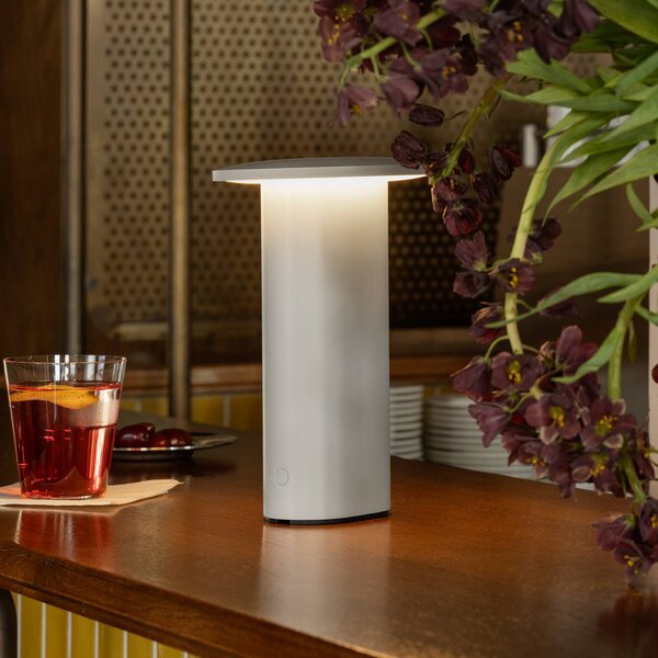 FRITZ HANSEN Lampa stołowa LED Solae, możliwość ściemniania, aluminiowy / szary / cynkowy, salon / jadalnia, aluminium, nowoczesny