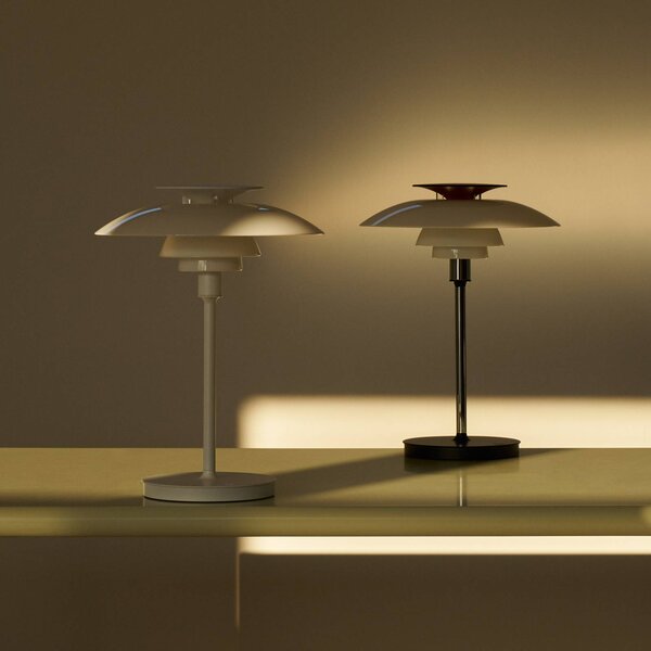 Louis Poulsen LED-Akkutischleuchte PH 80, opalweiß, IP44 możliwość ściemniania, biały / opal, salon / jadalnia, aluminium, skandynawski
