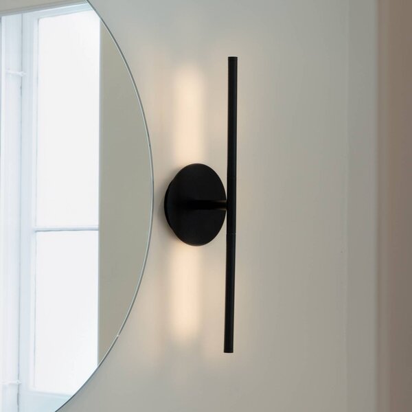 UMAGE Kinkiet designerski Omni, możliwość ściemniania, czarny, salon / jadalnia, aluminium, design