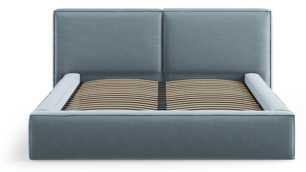 Jasnoniebieskie aksamitne tapicerowane łóżko dwuosobowe ze schowkiem i stelażem 180x200 cm Arendal – Cosmopolitan Design