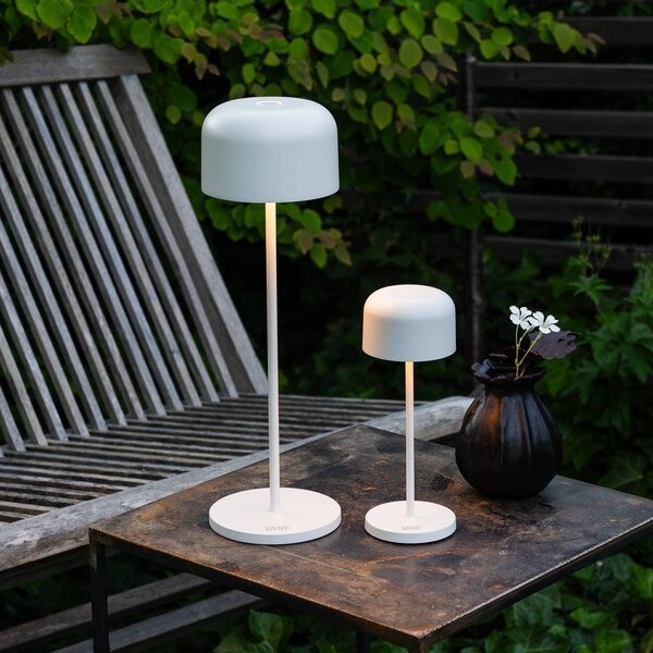 Konstsmide Lampa stołowa LED Lille, wysokość 36 cm, biała, IP54, USB możliwość ściemniania, biały / opal, salon / jadalnia, aluminium, nowoczesny