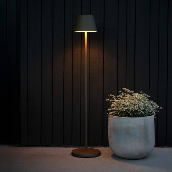 Konstsmide Lampa stojąca LED z akumulatorem Pomezia, czarna, 124 cm, IP54, USB możliwość ściemniania, czarny, salon / jadalnia, aluminium, nowoczesny