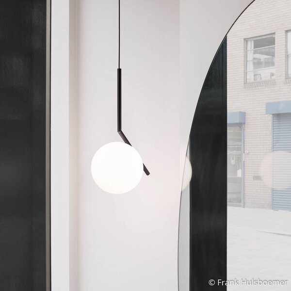 FLOS Lampa wisząca designerska IC S2, możliwość ściemniania, czarny, salon / jadalnia, szkło, design