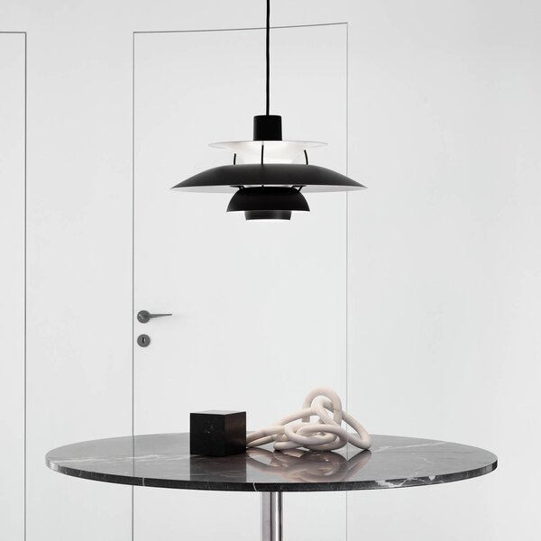 Louis Poulsen Lampa wisząca designerska PH 5 500, możliwość ściemniania, czarny, salon / jadalnia, aluminium, design
