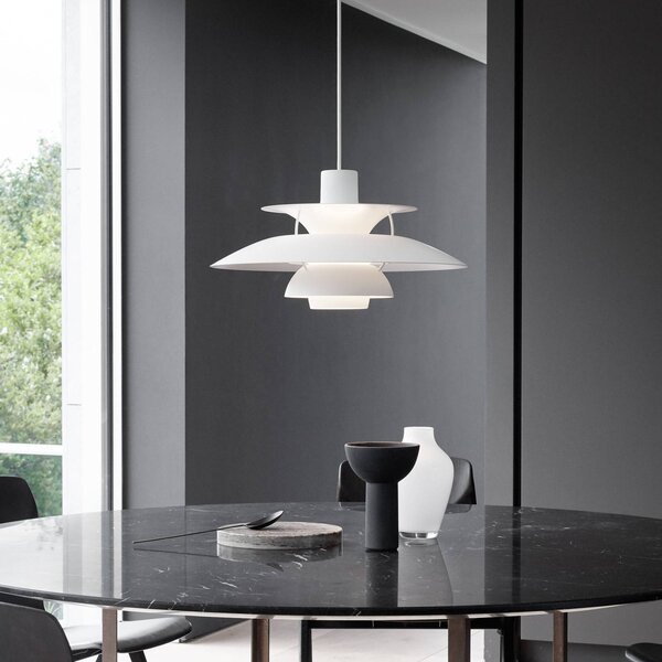 Louis Poulsen Lampa wisząca designerska PH 5 500, możliwość ściemniania, biały / opal, salon / jadalnia, aluminium, design