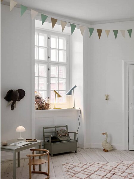 Louis Poulsen Lampa stołowa AJ Mini, biały / opal, salon / jadalnia, metal, design