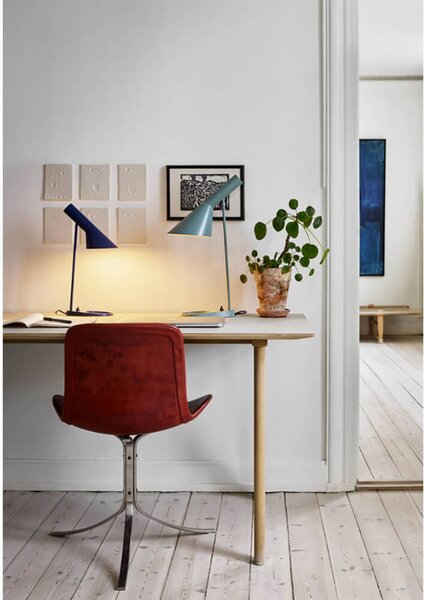 Louis Poulsen Lampa stołowa AJ Mini, biały / opal, salon / jadalnia, metal, design