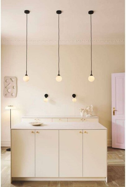 Nuura Aps Lampa wisząca szklana Apiales 1, możliwość ściemniania, czarny, salon / jadalnia, szkło, design